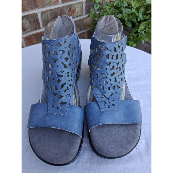 Women's JBU Blue Laser Cut Wedge Sandals Size 11 Black Sole NEW - Picture 2 of 12